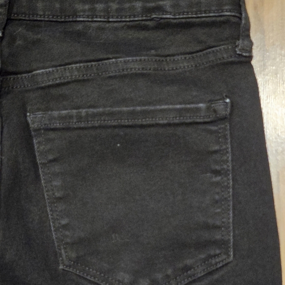 Old Navy Skinny Black Jeans - Picture 8 of 8